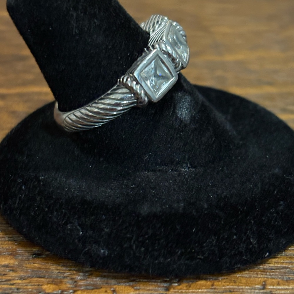 Judith Ripka Sterling Silver and cubic zirconia. Three stones. Size 7 - Picture 3 of 4